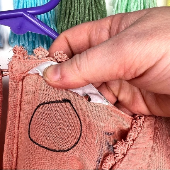 Lucky Brand Pink Crochet Floral Top Pleated Bodice Flutter Sleeve Size Large - Picture 10 of 17